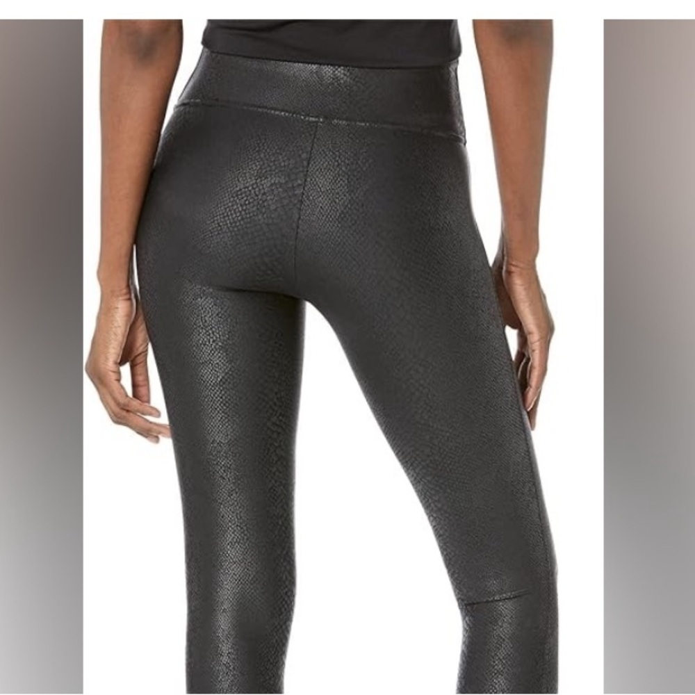 Spanx SPANX Pants Faux Leather Matte Snake Leggings Black size Large New - Picture 2 of 14